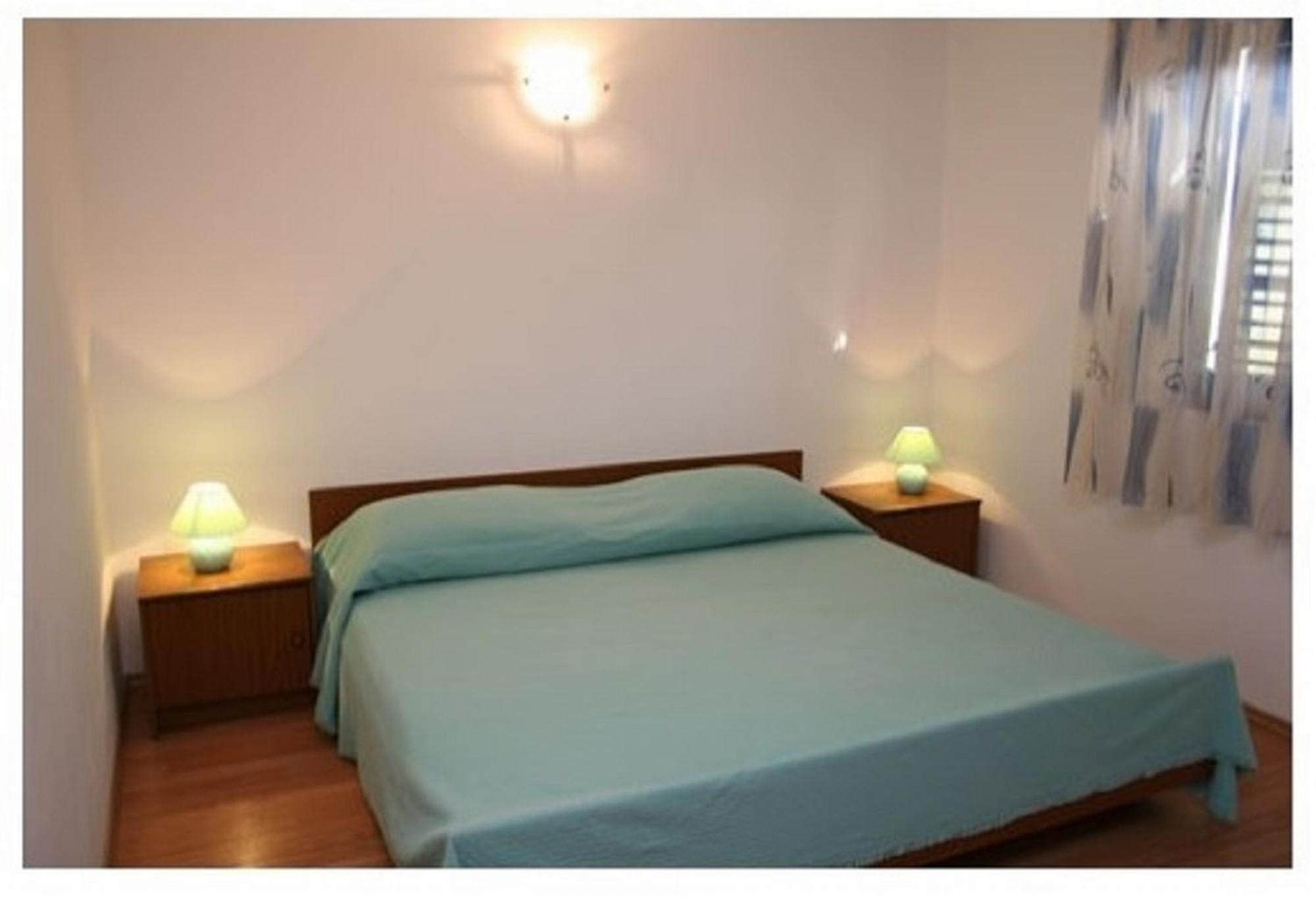 Apartments Belas Trogir Exterior foto
