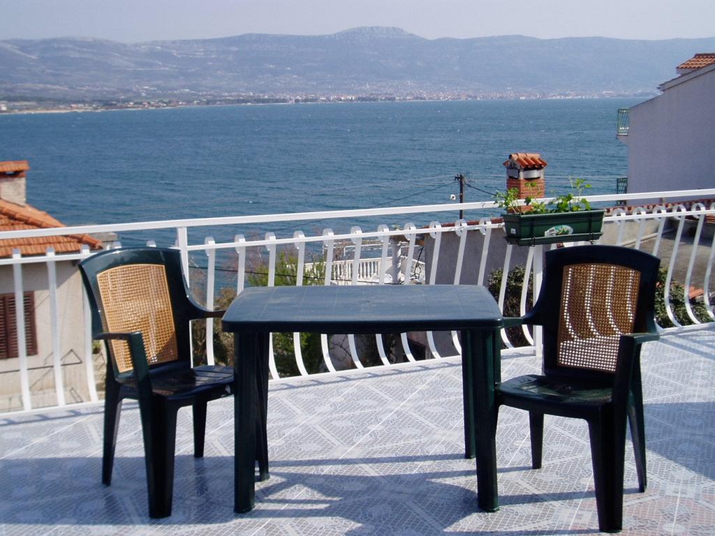 Apartments Belas Trogir Exterior foto